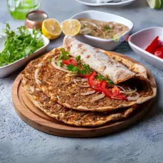 Turkish Pizza (Lahmacun)